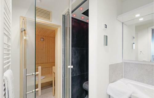Three-bedroom Apartment In Lubeck Travemunde