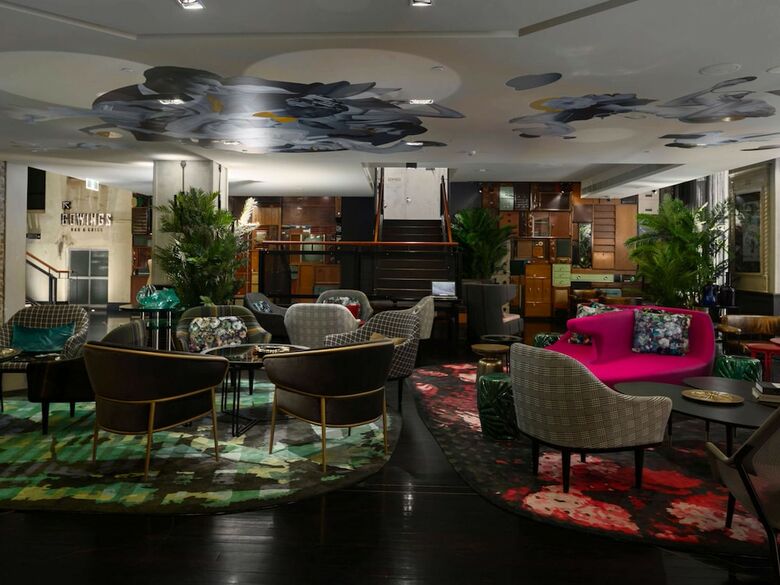 Hotel Qt Sydney