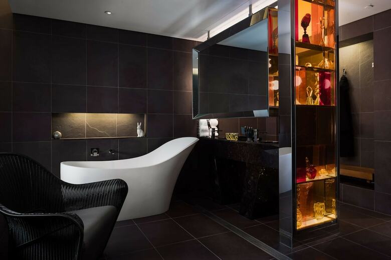 Hotel Qt Sydney