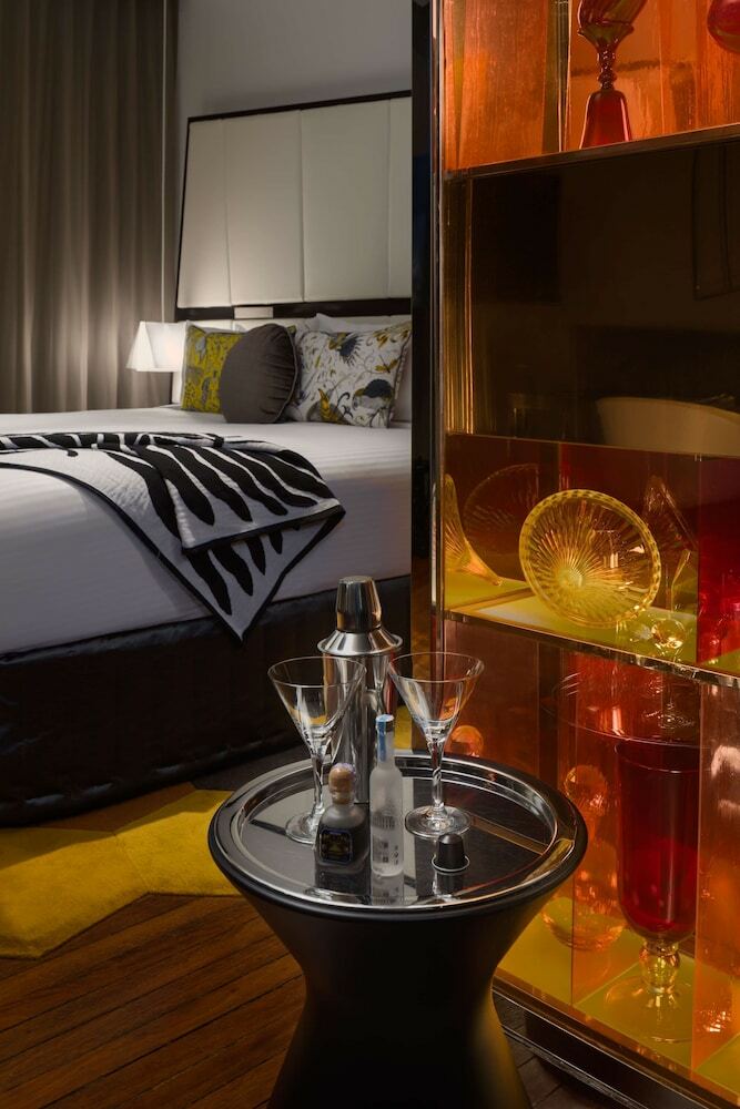 Hotel Qt Sydney