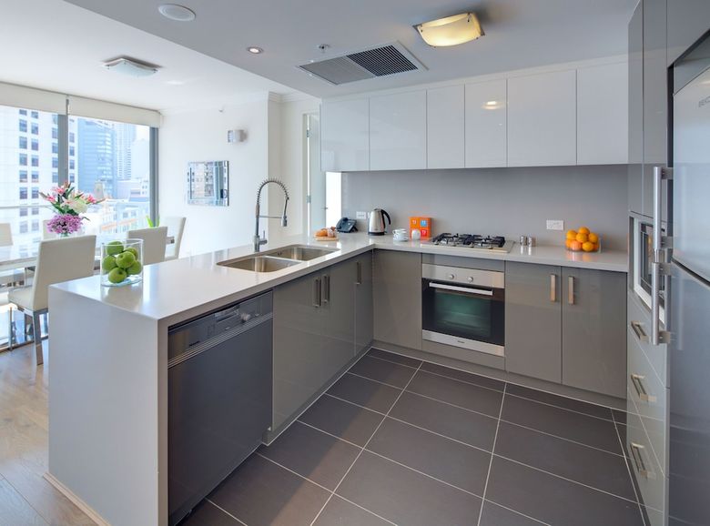 Aparthotel Zara Tower ? Luxury Suites And Apartments