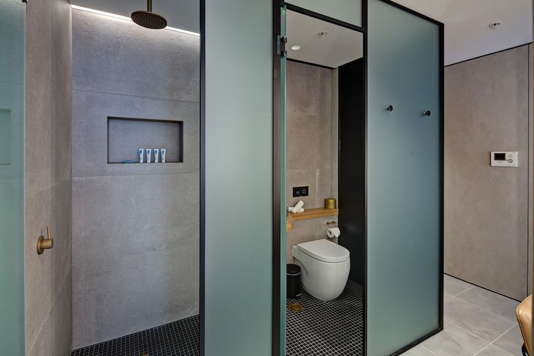 Aparthotel Zara Tower ? Luxury Suites And Apartments