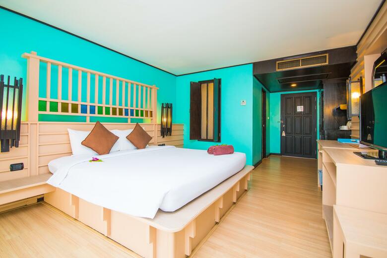 Hotel Phuket Island View