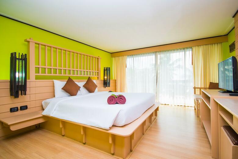 Hotel Phuket Island View