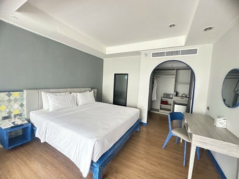 Hotel Phuket Island View
