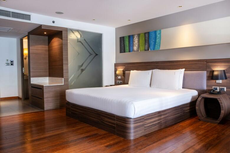 Hotel Novotel Phuket Karon Resort And Spa
