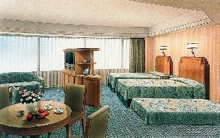 Hotel Disney Ambassador
