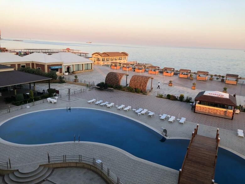 Aysberq Hotel