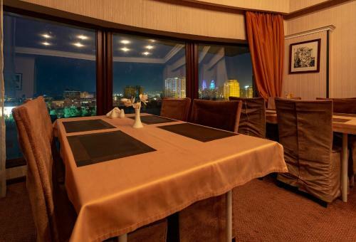 Diplomat Hotel