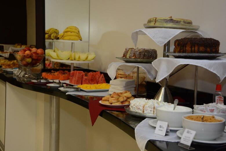 Lh Plaza Hotel