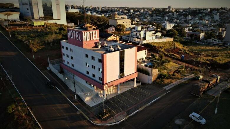 Lh Plaza Hotel