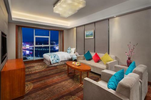 Zhangjiajie Huatian Hotel