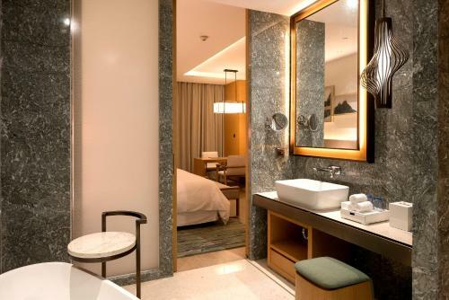 Hotel The Westin Shimei Bay Resort