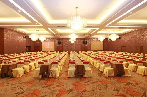 Hotel Ramada Longyan