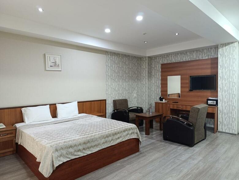 Aef Hotel