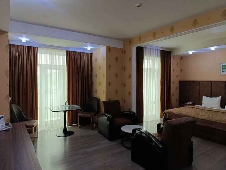 Aef Hotel