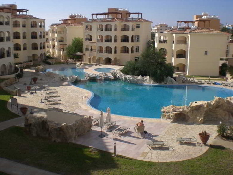 St Nicolas Apartments