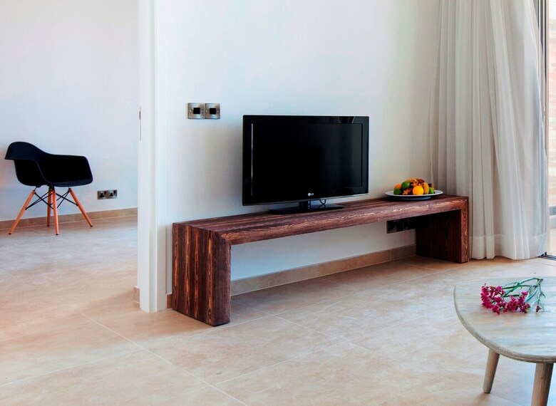 Amphora Hotel & Suites
