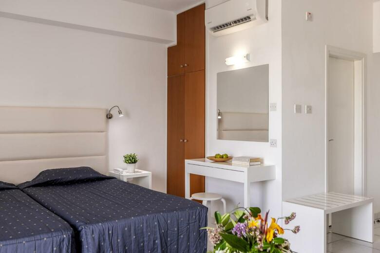 Hotel Papantonia Apts