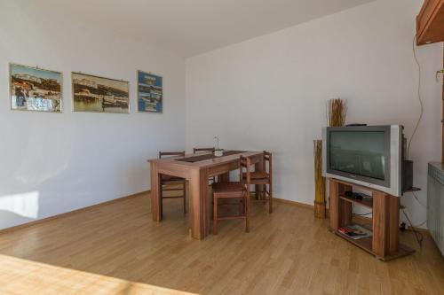 Apartment Roni