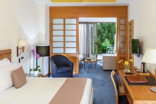 Alexander Beach Hotel & Spa