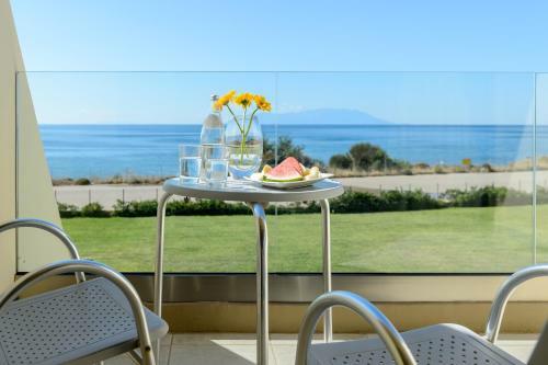 Alexander Beach Hotel & Spa
