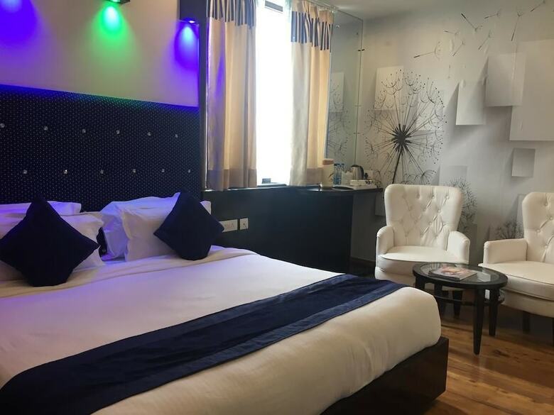 Hotel Pearl Blue