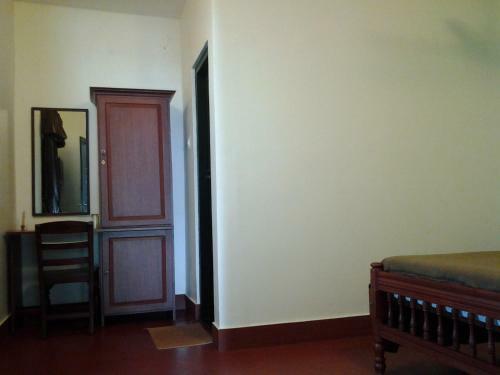 Bed & Breakfast Elphinstone Residency