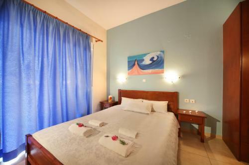 Nikos Apartments