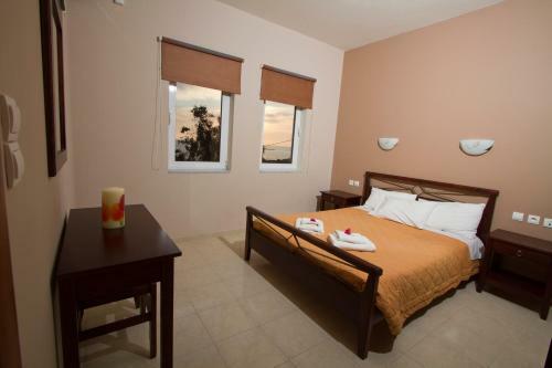 Nikos Apartments