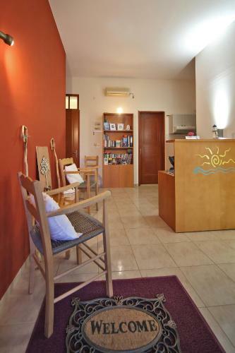 Nikos Apartments