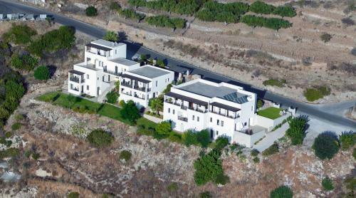 Roubini Apartments