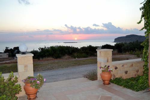 Romantica Apartments