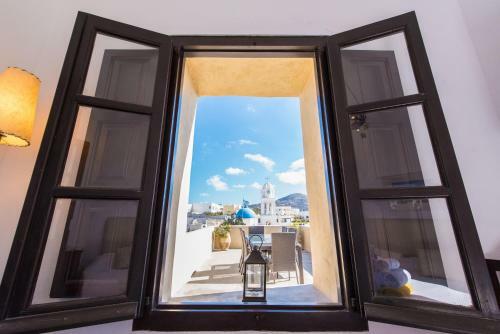 Santorini Heritage Villas