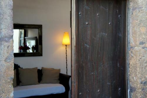 Santorini Heritage Villas