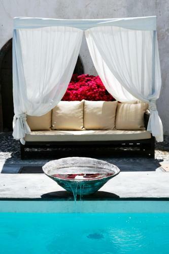Santorini Heritage Villas