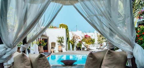 Santorini Heritage Villas