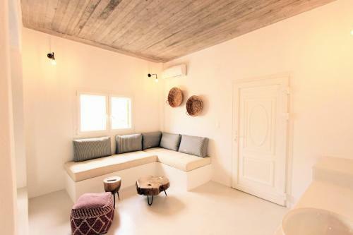 Hotel Mesanto Luxury Suites
