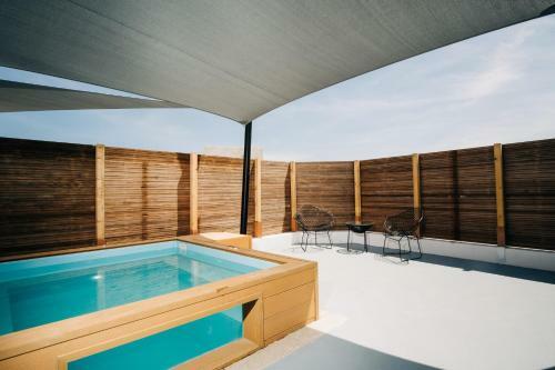 Hotel Mesanto Luxury Suites