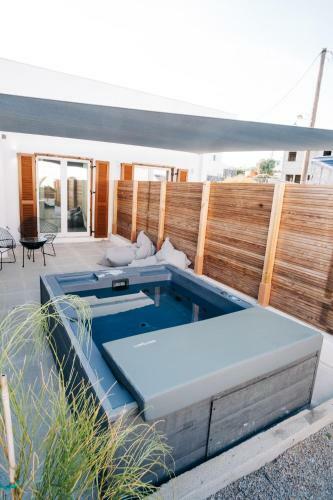 Hotel Mesanto Luxury Suites