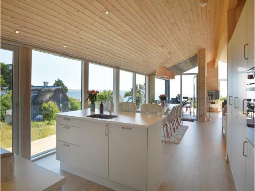 Four-bedroom Holiday Home In Haderslev