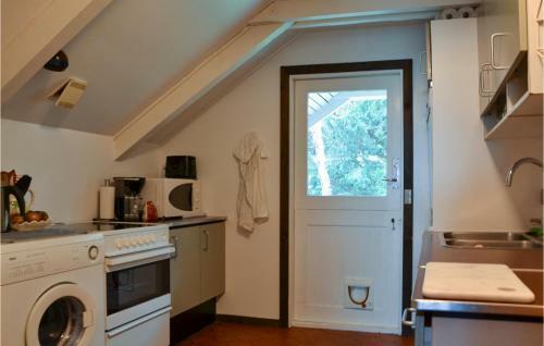 Three-bedroom Holiday Home In Hornbak