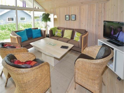 Four-bedroom Holiday Home In Lokken