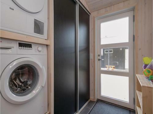 Four-bedroom Holiday Home In Lokken