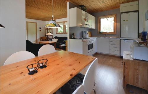 Three-bedroom Holiday Home In Rodby