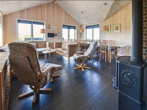 Four-bedroom Holiday Home In Vestervig