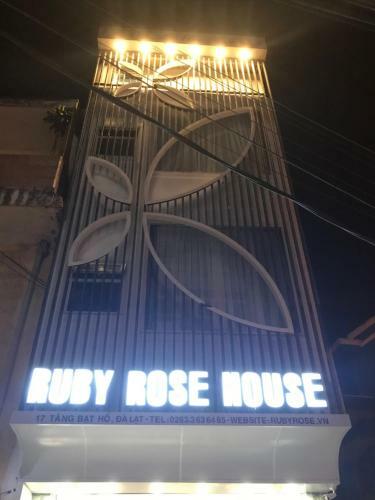 Hotel Ruby Rose House