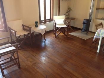 Villa Aeropi