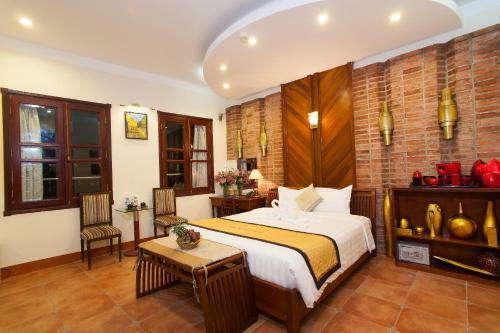 Hanoi Old Quarter Hotel
