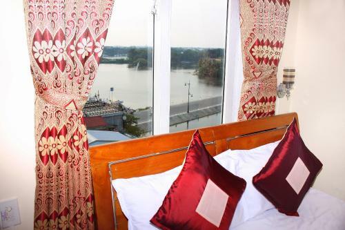 Stay Hotel